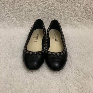 Chanel flat shoes